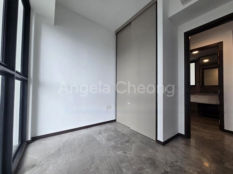 2 Bed Condo for Sale in  One Pearl Bank - Image 13