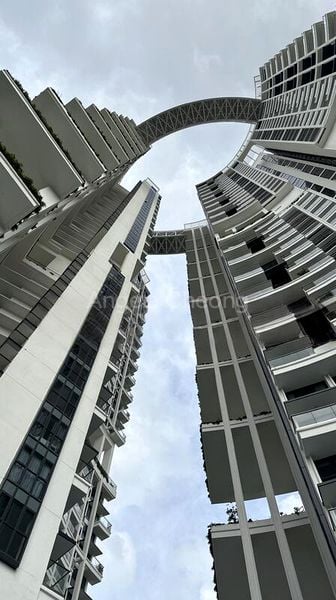 2 Bed Condo for Sale in  One Pearl Bank - Image 11