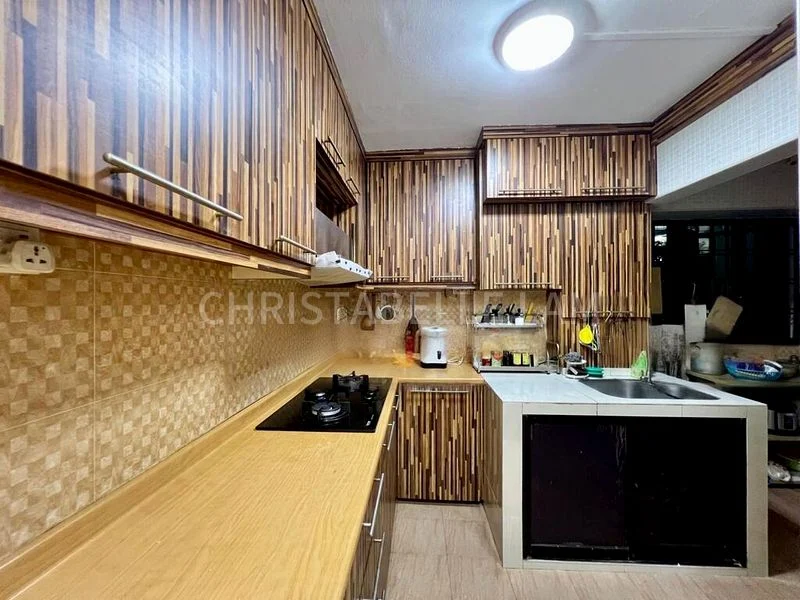 4 Room (4A) HDB for Sale in  699B Hougang Street 52 - Image 1
