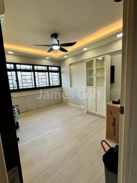 5 Room (5I) HDB for Rent in  700C Ang Mo Kio Avenue 6 - Image 6