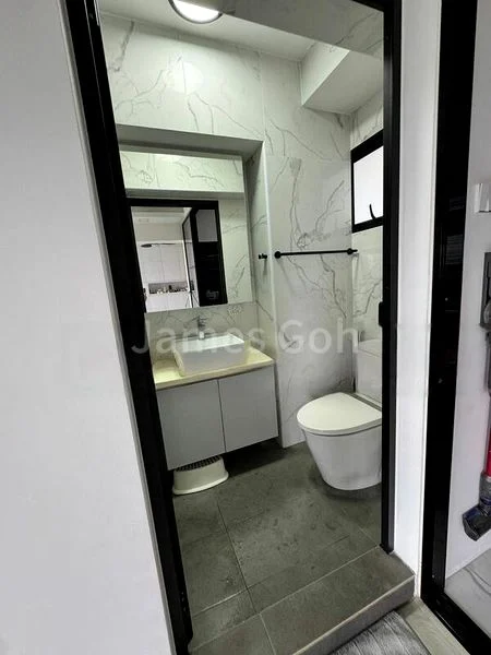 5 Room (5I) HDB for Rent in  700C Ang Mo Kio Avenue 6 - Image 9