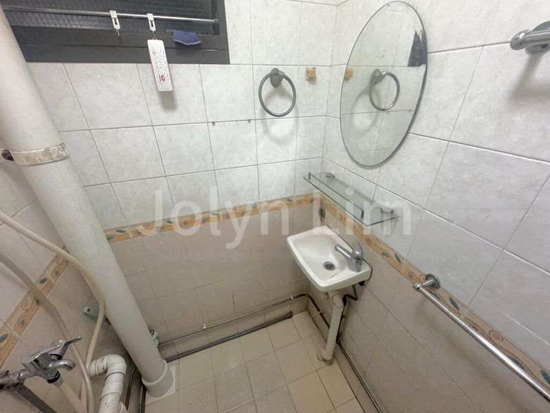 3 Room (3I) HDB for Rent in  53 Sims Place - Image 12