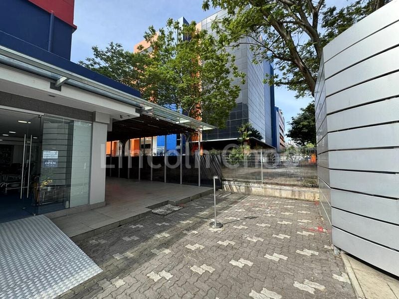 Light Industrial (B1) for Rent: SHC Actuary (former HBM Building) - Image 3