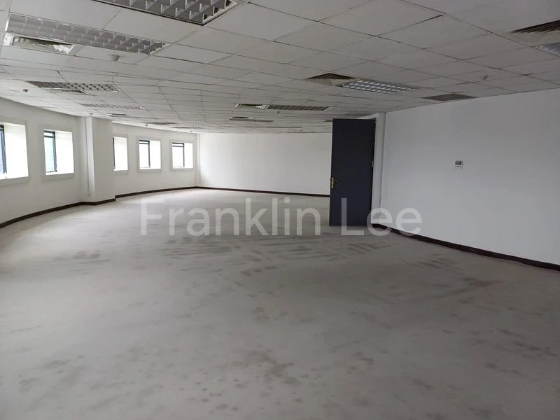 Office for Rent in  Goldhill Plaza - Image 6