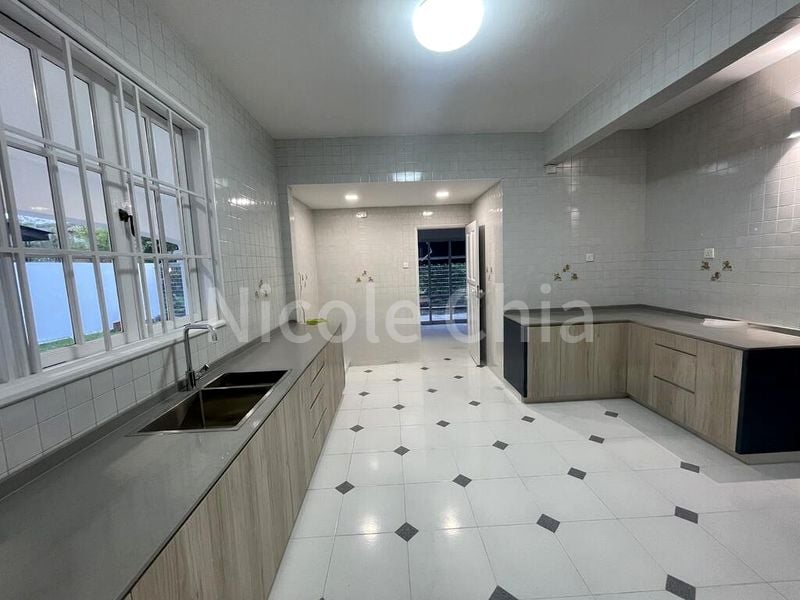 4 Bed Semi-Detached House (Landed) for Rent in  Washington Villa - Image 5