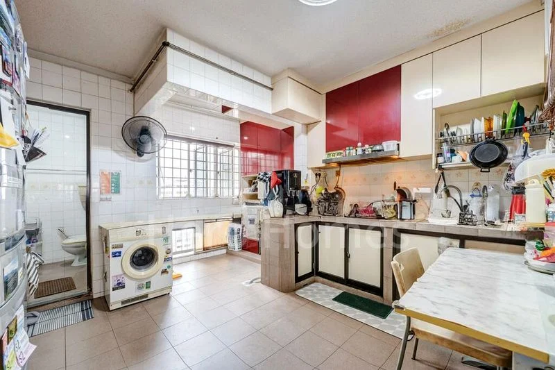 5 Room (5I) HDB for Sale in  756 Jurong West Street 74 - Image 7