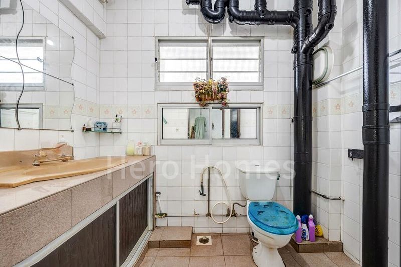 5 Room (5I) HDB for Sale in  756 Jurong West Street 74 - Image 6