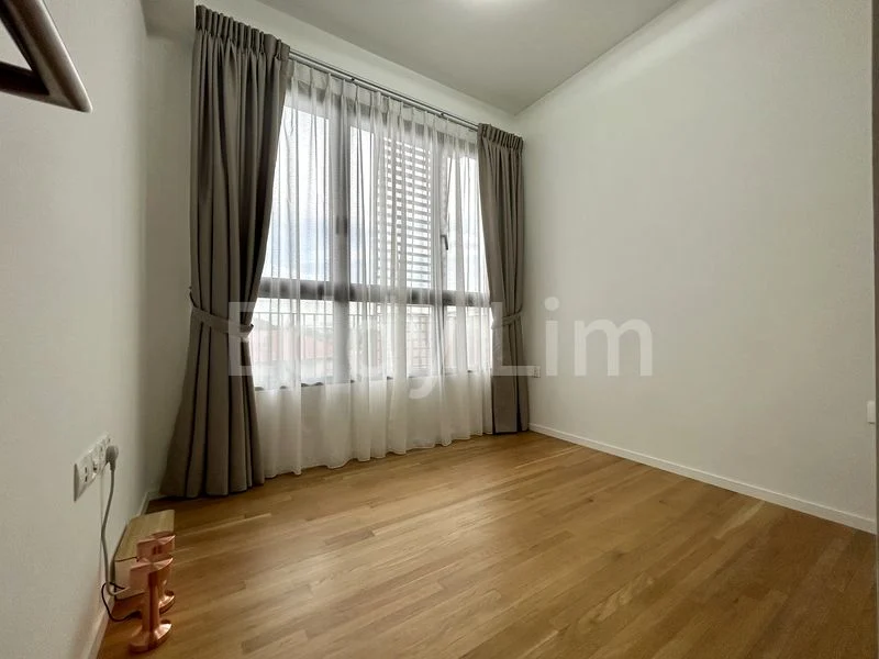 2 Bed Condo for Sale in  Avenue South Residence - Image 9