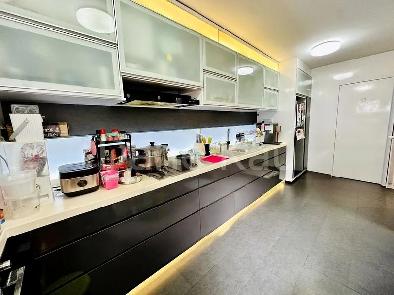 5 Room (5I) HDB for Sale in 290A Compassvale Crescent - Image 5