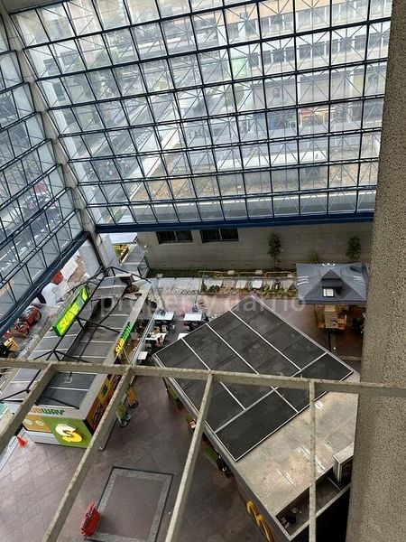 Other Retail for Rent: Parkway Centre - Image 3