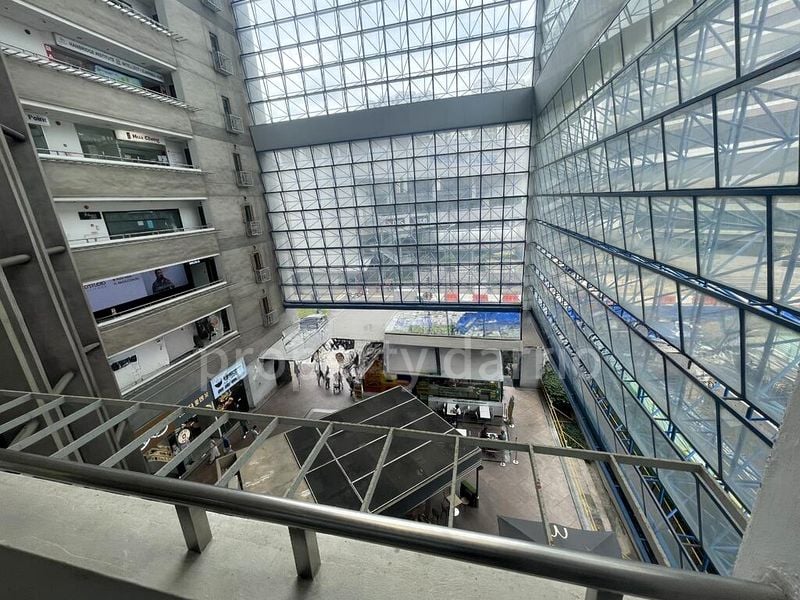 Other Retail for Rent: Parkway Centre - Image 1