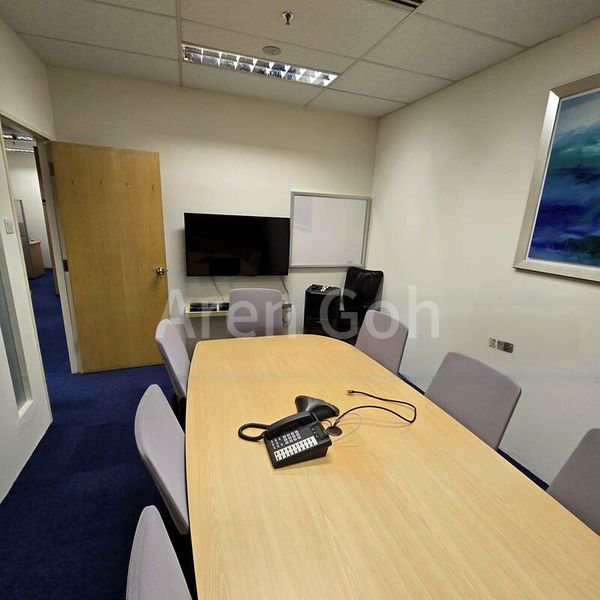 Office for Rent: Super Cheap, Fully Fitted Office at Raffles Place! - Image 2
