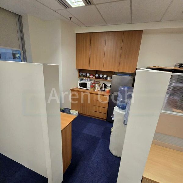 Office for Rent: Super Cheap, Fully Fitted Office at Raffles Place! - Image 16