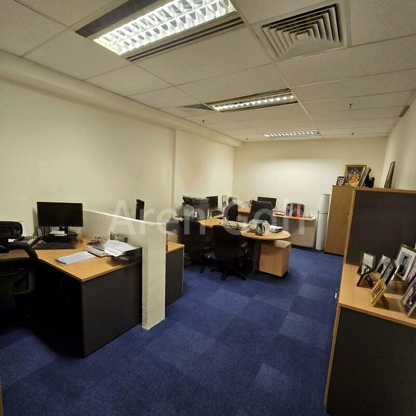 Office for Rent: Super Cheap, Fully Fitted Office at Raffles Place! - Image 11