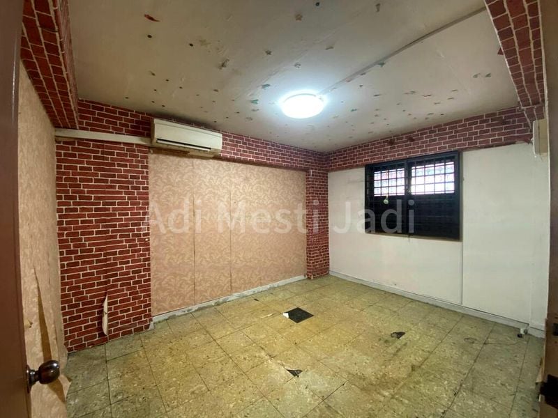 3 Room (3I) HDB for Sale in  3 Dover Road - Image 2