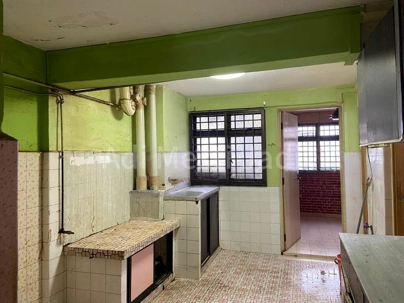 3 Room (3I) HDB for Sale in  3 Dover Road - Image 5