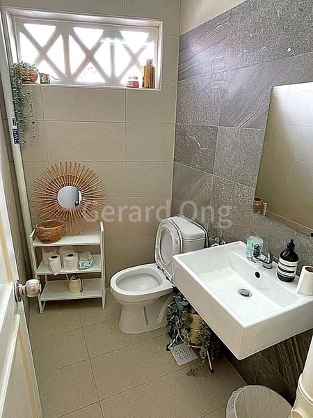 Shop / Shophouse for Rent: Circular Road - Image 8