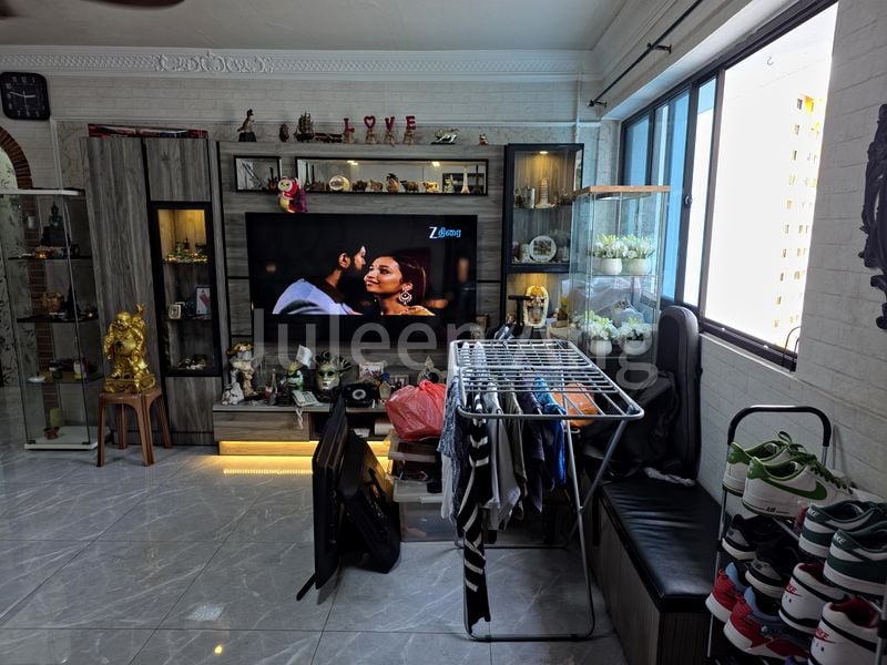 4 Room (4NG) HDB for Sale in 20 Teck Whye Lane - Image 1