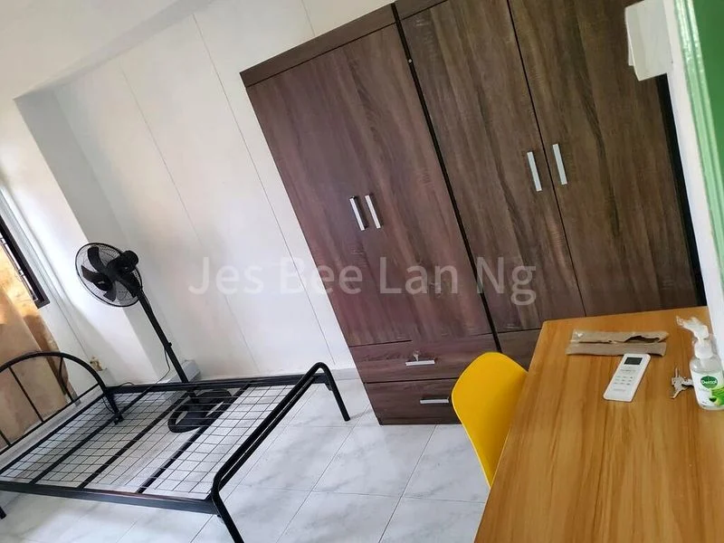 Common Room (HDB) for Rent in  941 Hougang Street 92 - Image 3