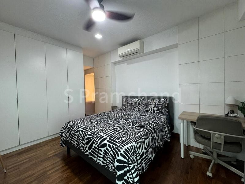 Room (Condo) for Rent in  Eastvale - Image 9