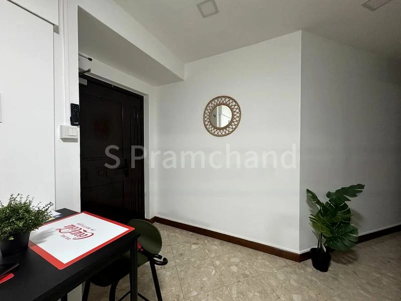 Room (Condo) for Rent in  Eastvale - Image 4