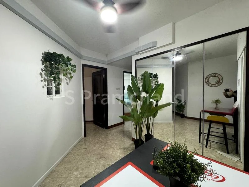 Room (Condo) for Rent in  Eastvale - Image 8