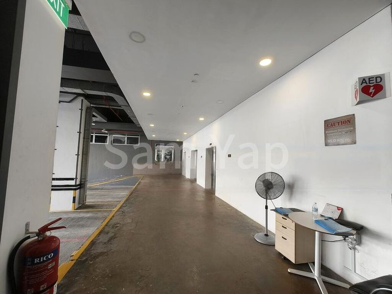 Light Industrial (B1) for Rent in Thye Hong Centre - Image 5