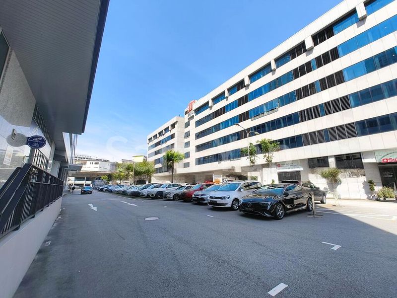 Light Industrial (B1) for Rent in Thye Hong Centre - Image 6