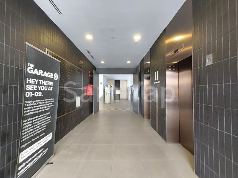 Light Industrial (B1) for Rent in Thye Hong Centre - Image 4