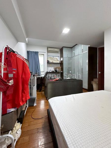 4 Bed Terraced House (Landed) for Rent in  Saint Helier's Avenue - Image 8