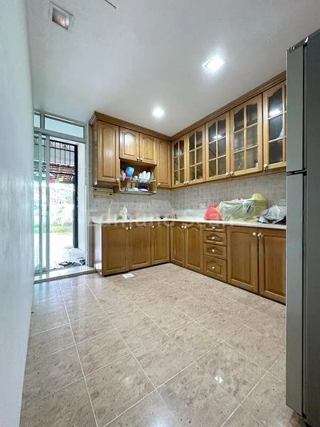 4 Bed Terraced House (Landed) for Rent in  Saint Helier's Avenue - Image 10