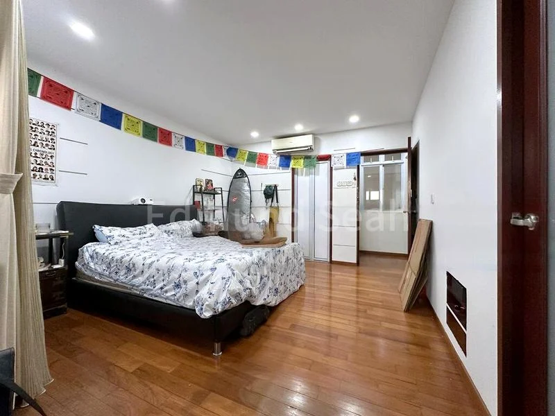 4 Bed Terraced House (Landed) for Rent in  Saint Helier's Avenue - Image 5