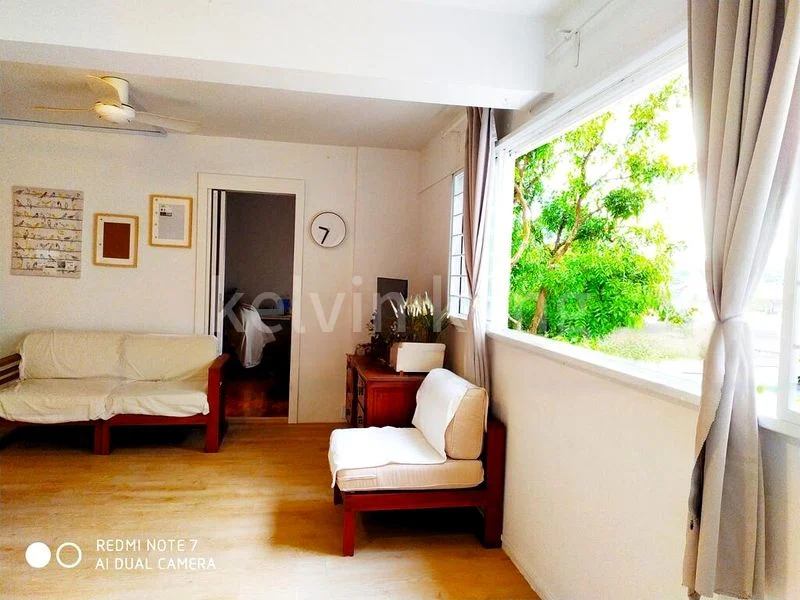 Common Room (HDB) for Rent in 13 Holland Drive - Image 4