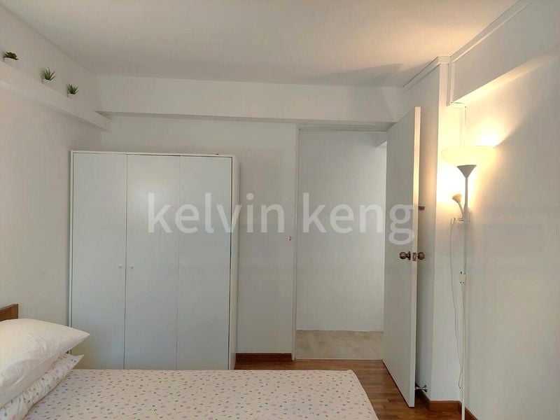 Common Room (HDB) for Rent in 13 Holland Drive - Image 1