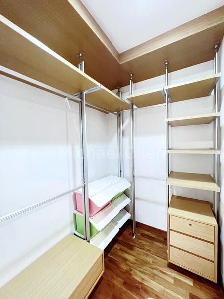 3 Bed Apartment (Condo) for Sale in Intero - Image 9