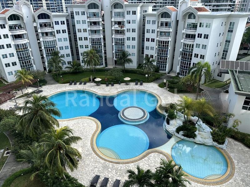 3 Bed Condo for Sale in  Elias Green - Image 1