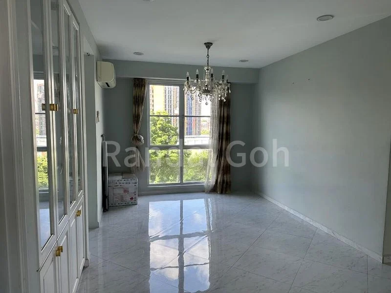 3 Bed Condo for Sale in  Elias Green - Image 3