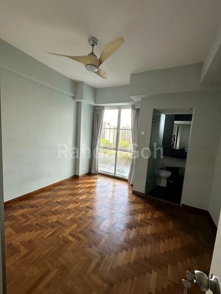 3 Bed Condo for Sale in  Elias Green - Image 4