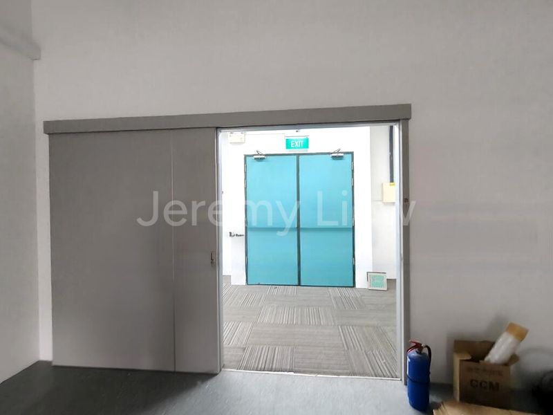 Light Industrial (B1) for Rent: Tannery House - Image 3