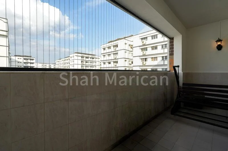 Executive HDB for Sale in  495A Tampines Street 43 - Image 4