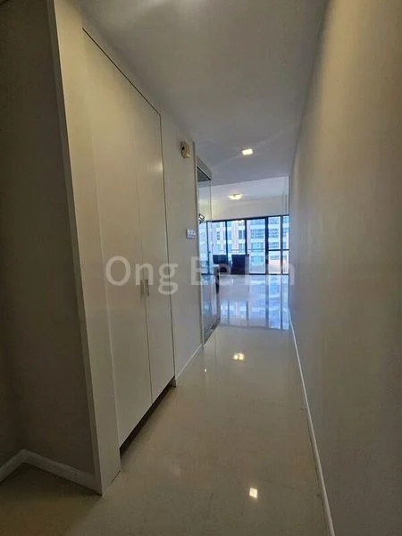 1 Bed Apartment (Condo) for Rent in  The Pier At Robertson - Image 4
