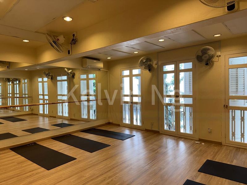 Shop / Shophouse for Rent: Retail or Office Space for Lease on Stanley Street - Image 8