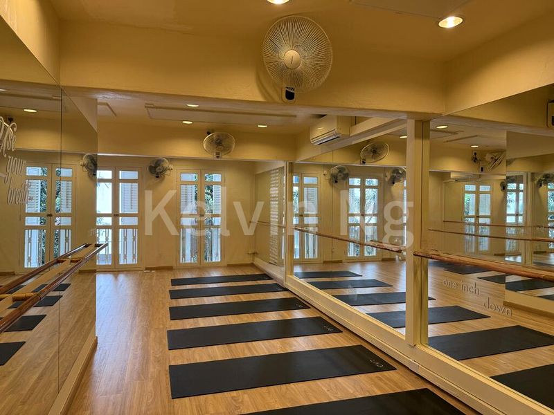 Shop / Shophouse for Rent: Retail or Office Space for Lease on Stanley Street - Image 3