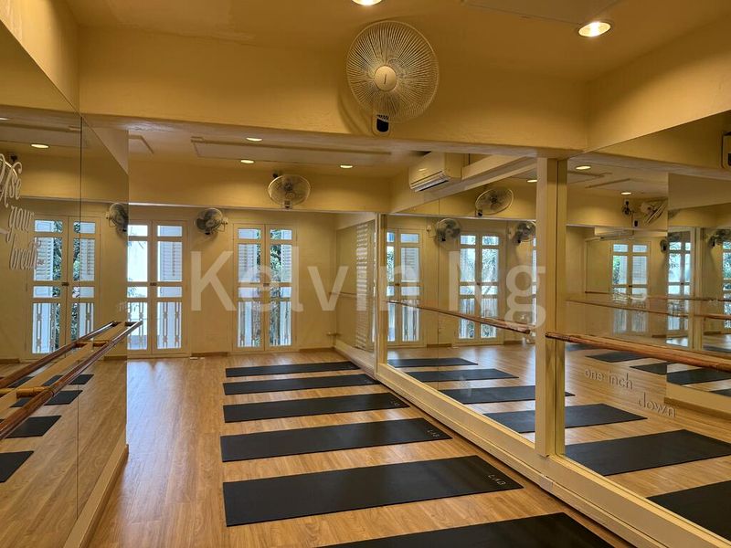 Shop / Shophouse for Rent: Retail or Office Space for Lease on Stanley Street - Image 6