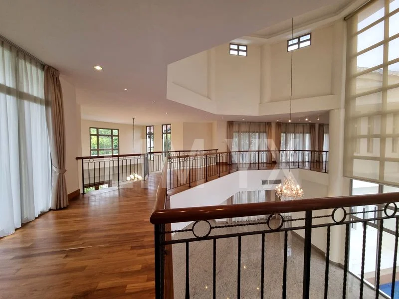 6 Bed Good Class Bungalow (Landed) for Rent in Villas Holland - Image 6