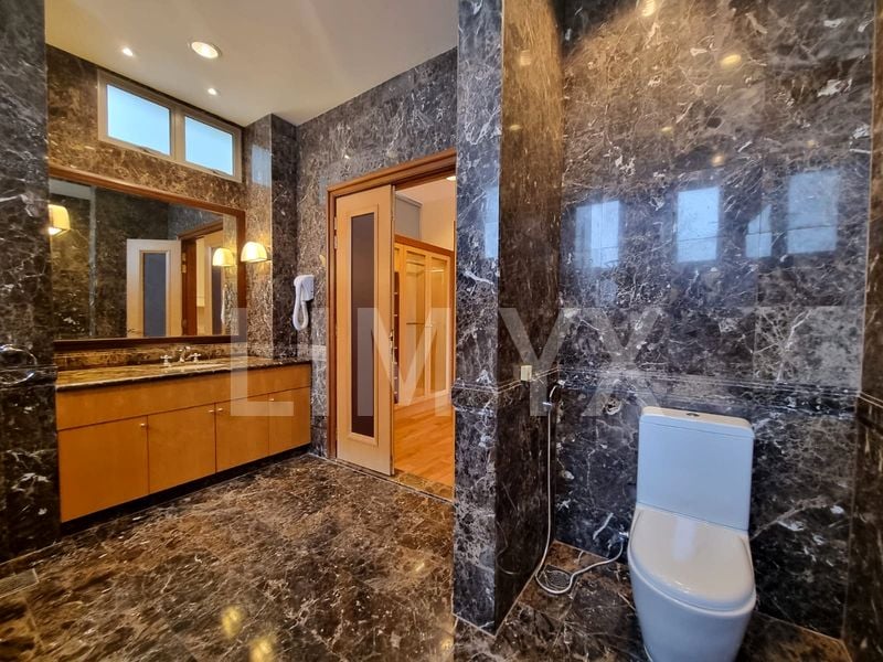 6 Bed Good Class Bungalow (Landed) for Rent in Villas Holland - Image 18