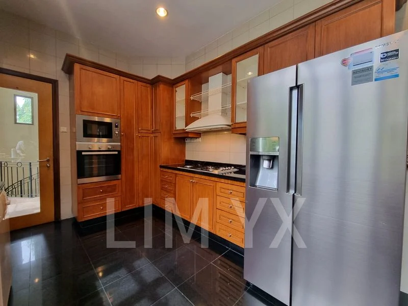 6 Bed Good Class Bungalow (Landed) for Rent in Villas Holland - Image 23