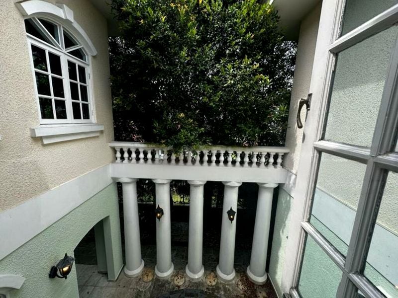 4 Bed Bungalow (Landed) for Sale in  Fernhill Court - Image 2