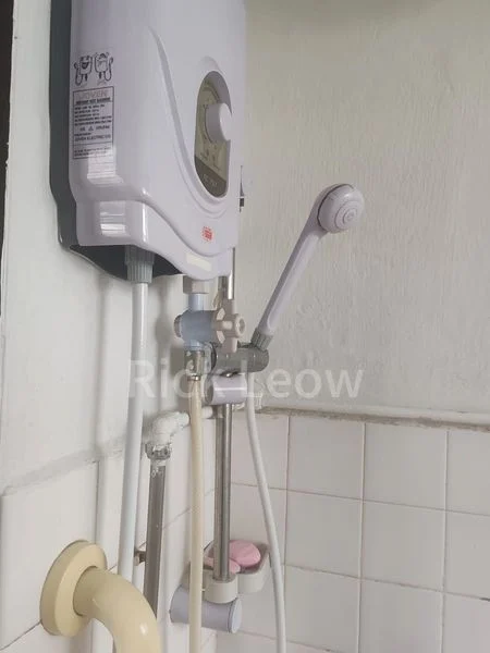 Common Room (HDB) for Rent in 601 Ang Mo Kio Avenue 5 - Image 1