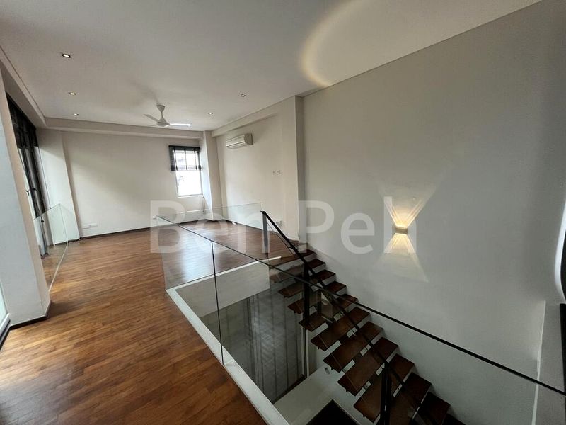 4 Bed Semi-Detached House (Landed) for Sale in Greenbank Park - Image 6